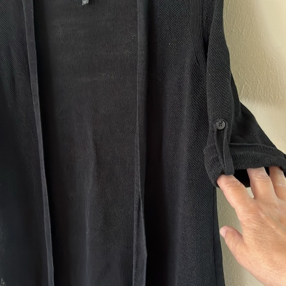Talbots Women’s Petite 100% linen Black Cardigan size petite Short Sleeves - Picture 3 of 15